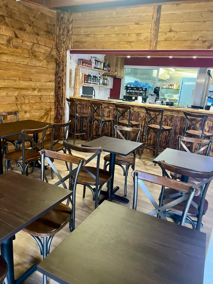 salle roadhouse saintes maries de la mer
